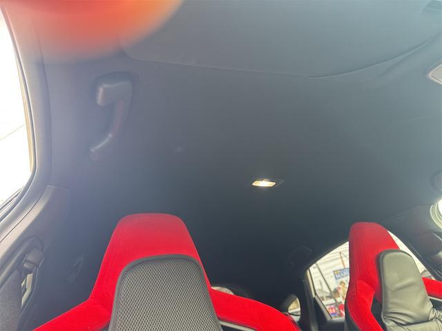 0175662A30260127W00111.jpg