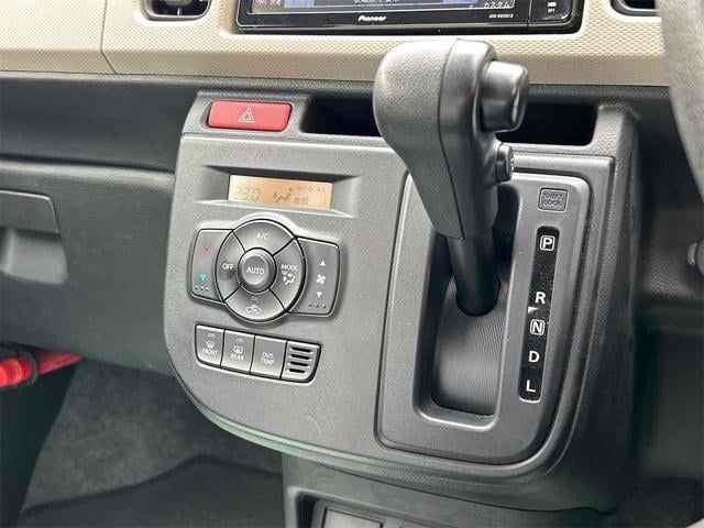 0403501A30251203W00406.jpg