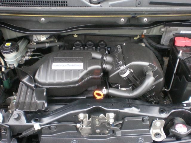 0206281A30251018W00219.jpg