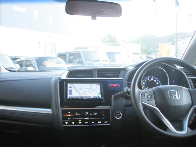 1101641A30250918W00113.jpg