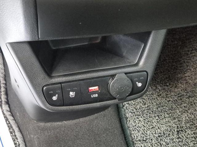 5111500696R16.jpg