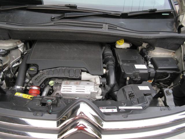 0402215A30260217W00114.jpg