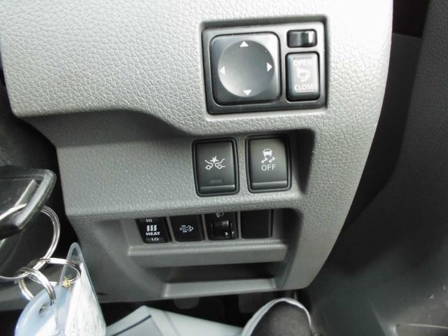 1157448A30260220W00114.jpg