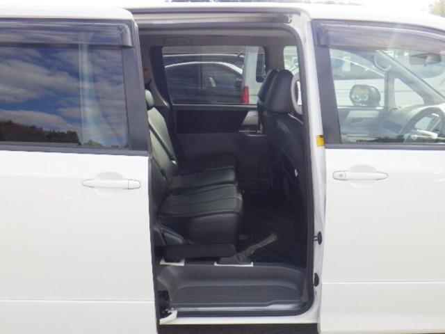 8m5IdLunjXVFQPes_1765875405_okups.jpg