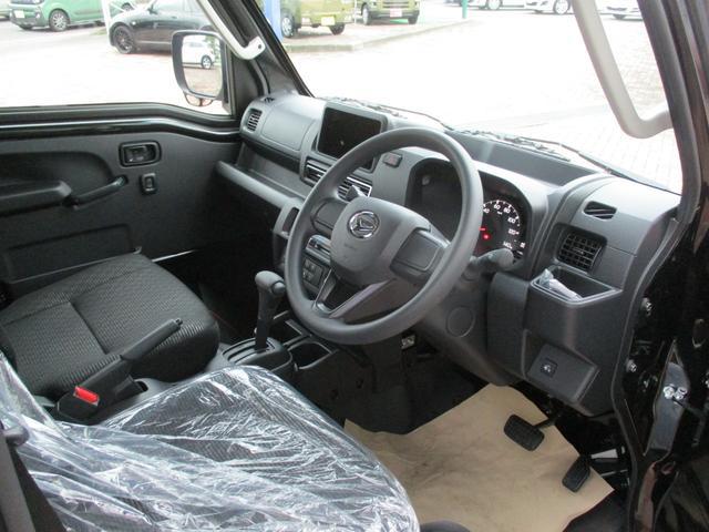 9030967A30250923W00306.jpg