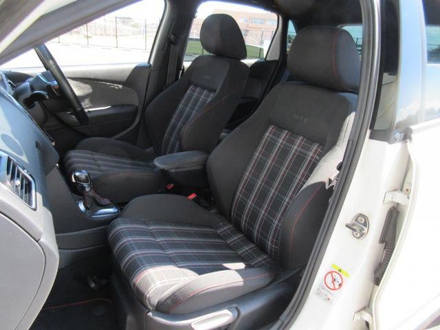 ada1028f3ea8c4cc594ead7bf5c8fc79.jpg