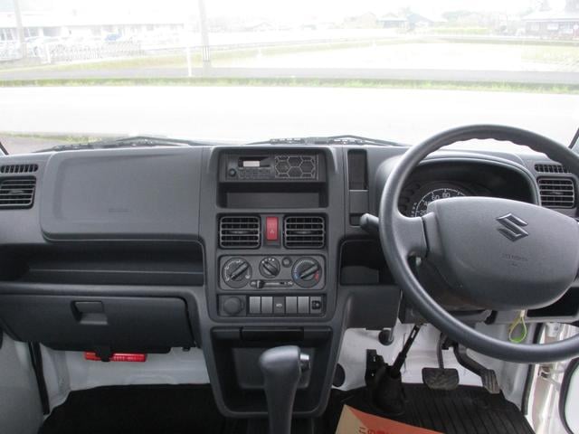 0840414A30250329W00118.jpg