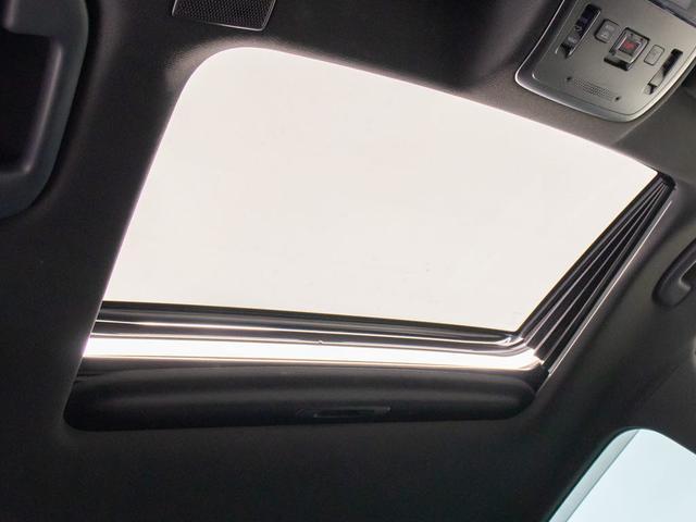 0560520A30260227W00705.jpg