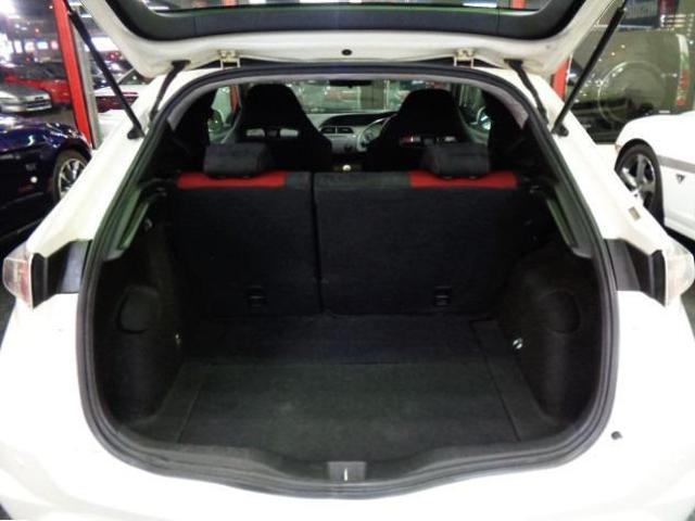 4d734685a57b11bcddec31f7f2f12805.jpg