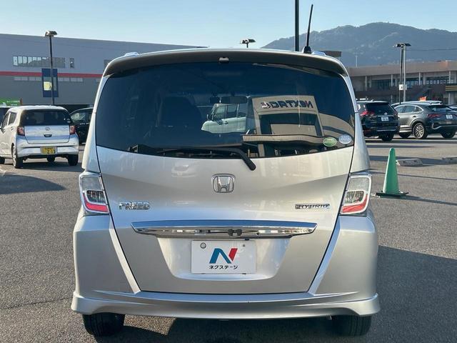 21531429_carP_l_12.jpg