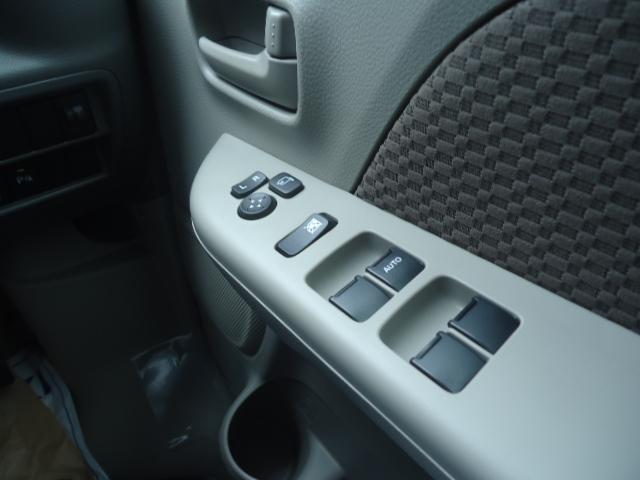 0510005A30250711W00114.jpg