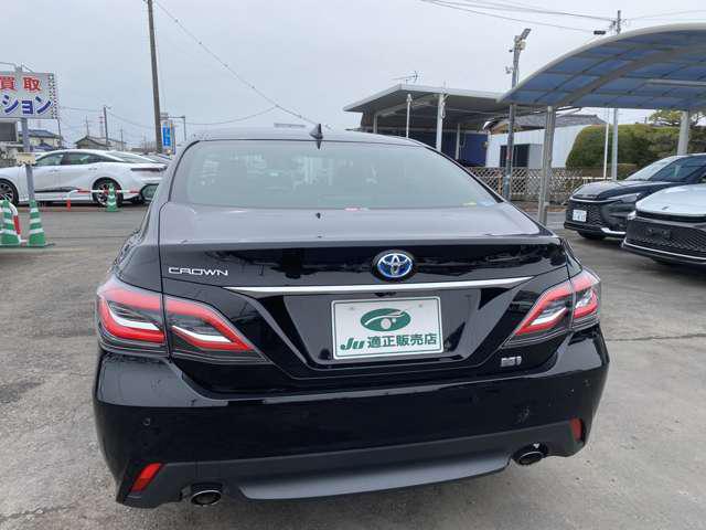 0569abaf6be1a79ad1691ecc39ba4572.jpg