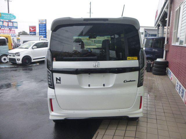 f15a5eb8a9e9a2b3a0d05b78d214be82.jpg
