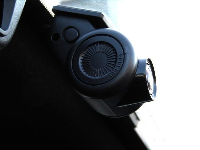 22805747_carP_l_7.jpg