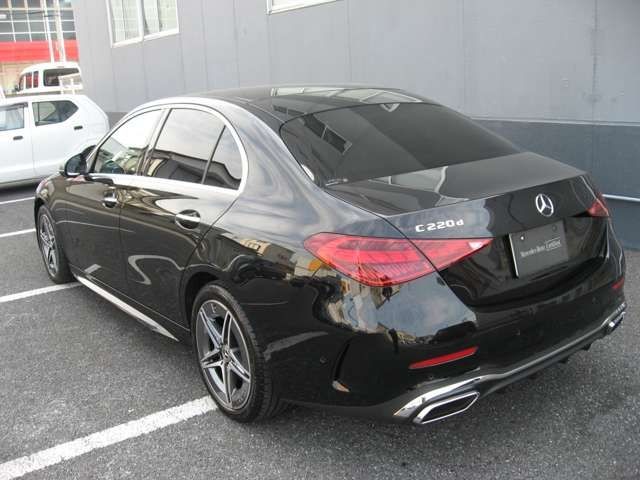 17ac27eb3bde04f53e9bcffb6a13dfc0.jpg