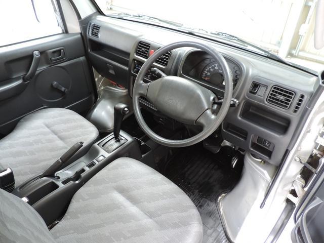 9298d69bd0ae98b76541ee6fe3c28e8b.jpg