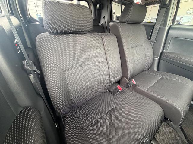 0541474A30251112W00118.jpg