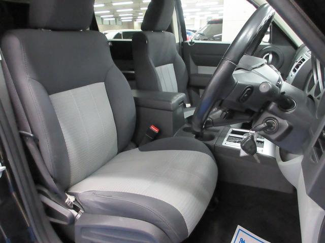 0505457A30251203W00216.jpg