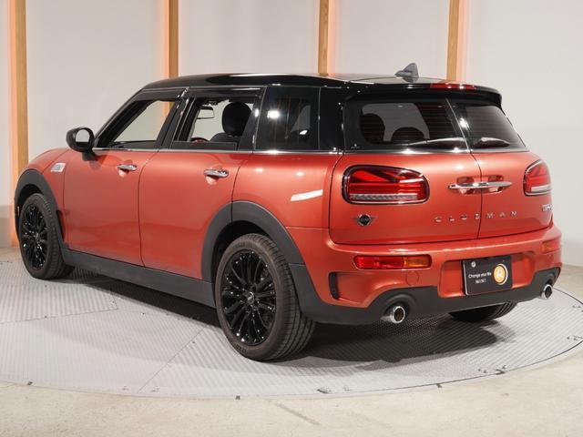 21514429_carP_l_2.jpg
