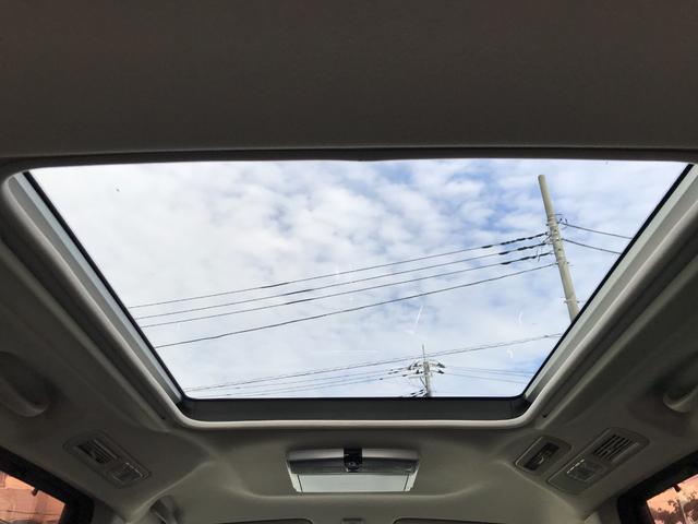 0540939A30250922W00103.jpg