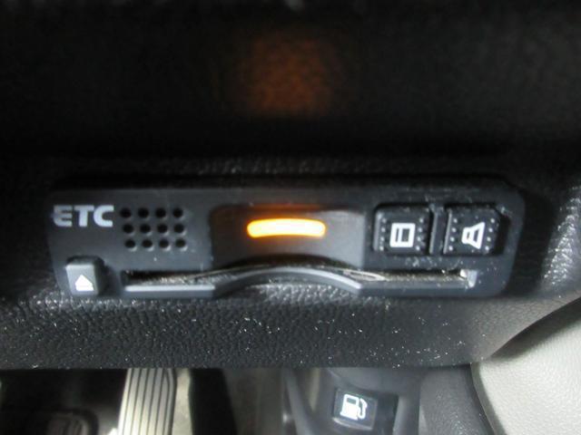 21707478_carP_l_5.jpg