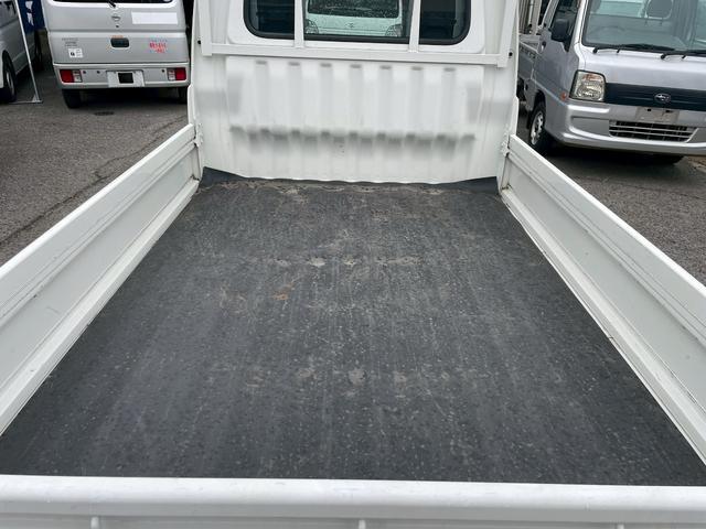 0901515A30251013W00111.jpg