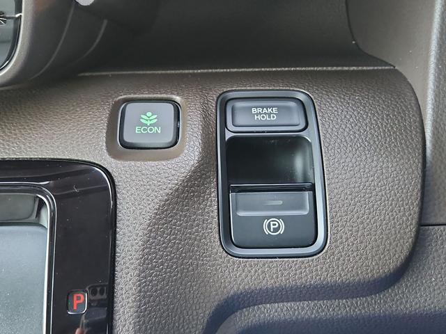 0600275A30251001W00211.jpg