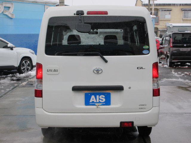 dc2775d0dda84f5eb5ac7780bb33ef54.jpg