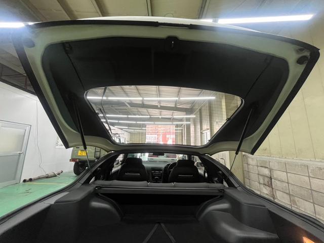 0805011A30250918W00115.jpg