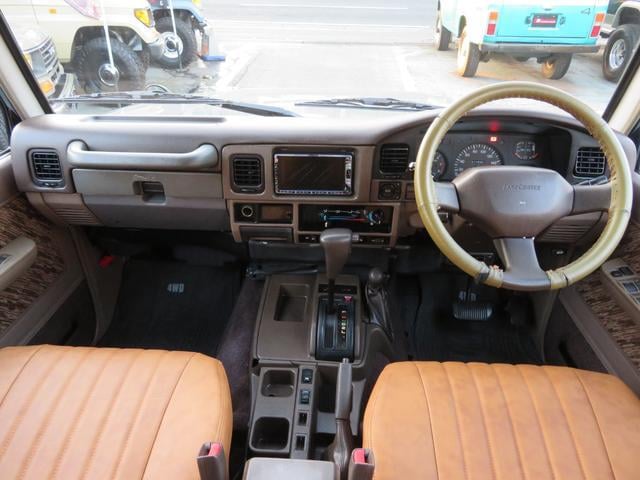 0506994A30251103W00103.jpg