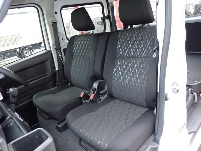7618f1508aa49b3c3ddc0b1477228210.jpg