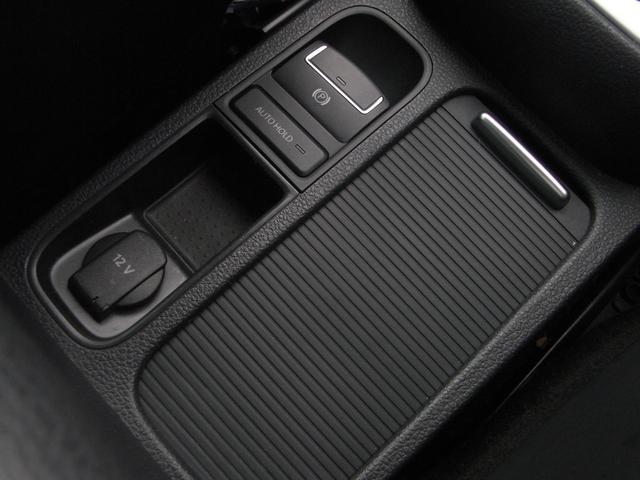 0540199A30260404W00115.jpg