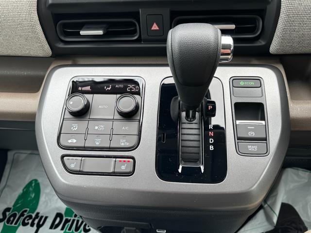 0900212A30251223W00517.jpg