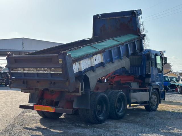 b5dc70bb582a6e21145b5e23c5ee1493.jpeg