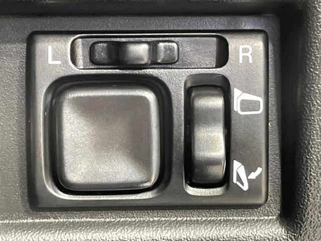 20556928_carP_l_14.jpg