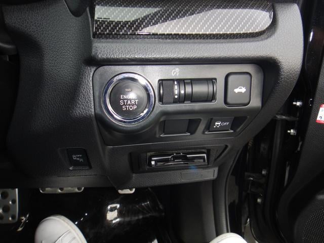 0902413A30251229W00209.jpg