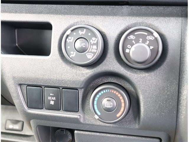 0501938A20251014G00108.jpg