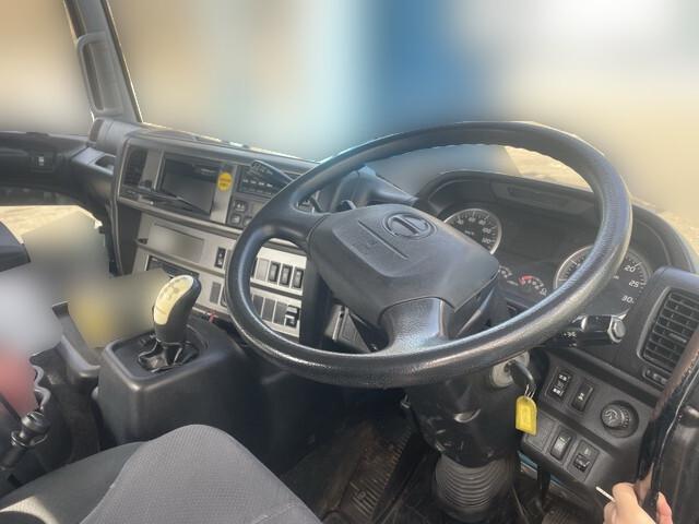 87760_32.jpg