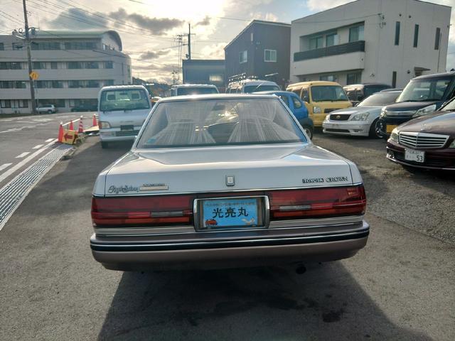 1002989A30260401W00111.jpg