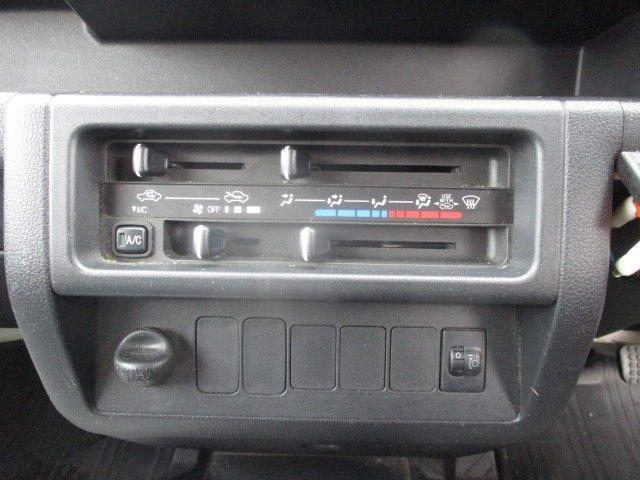 0500952A30241013W00110.jpg