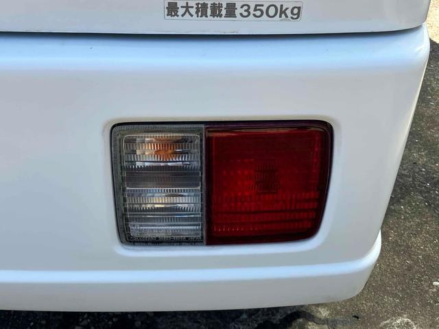 0840469A30251007W00318.jpg