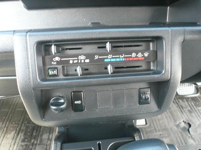 0900099A30250412W00117.jpg