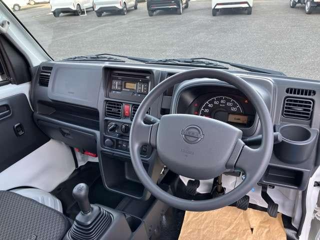 9030067A20250914E00102.jpg