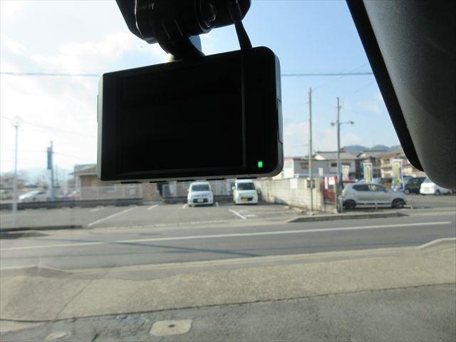 1f5e185e24e6b632727deaa1f76076b4.jpg