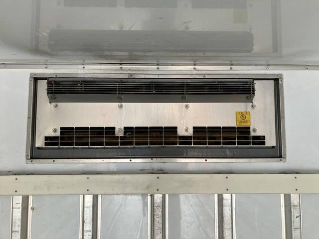 77271_15.jpg