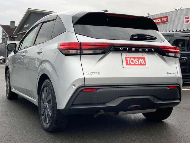 205c7cc1ab71f6ec6cf186e0e9745ef4.jpg