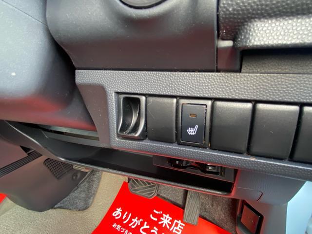 0704222A30250908W00113.jpg