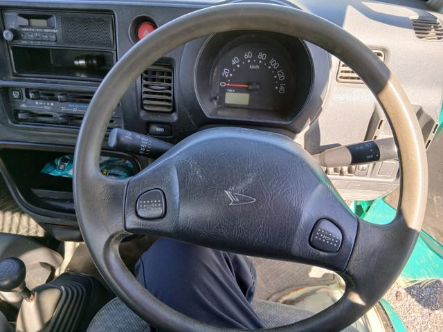 0404229A30260312W00117.jpg