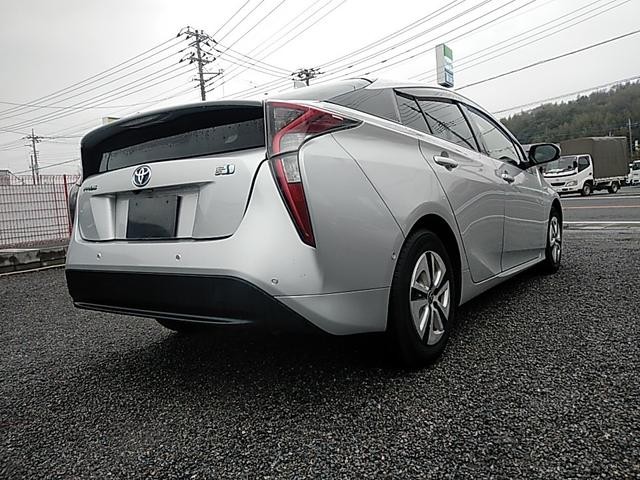 0520157A30251225W00204.jpg