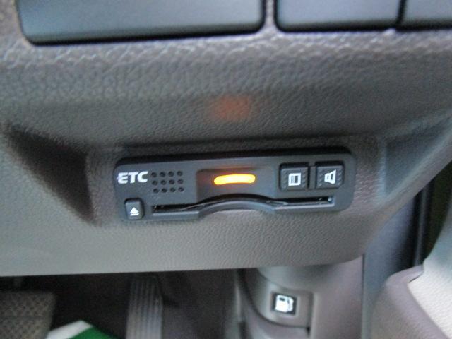 0540370A30260412W00118.jpg